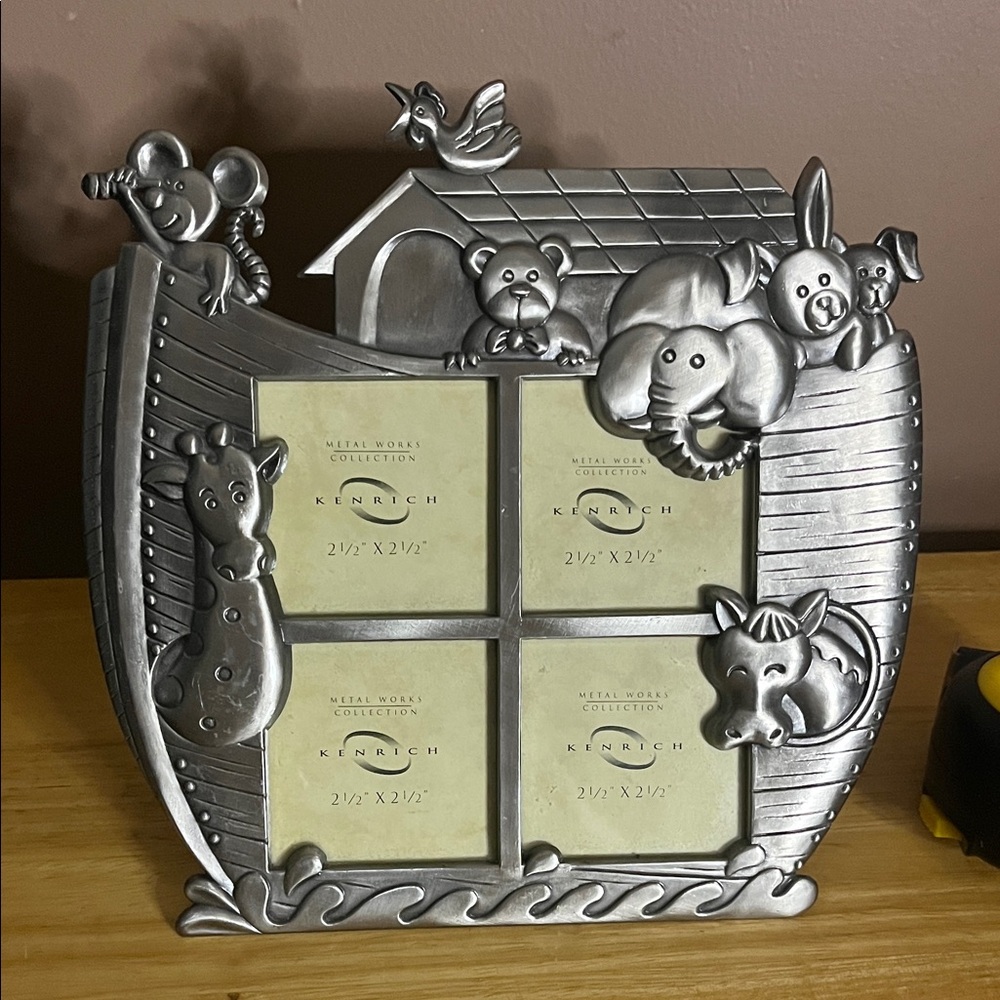 😄Pewter picture frame Noah’s arc